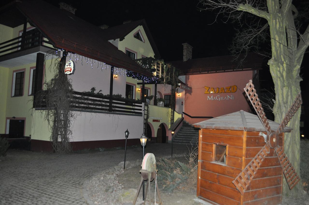 Zajazd Magrani Lubawka Exterior photo